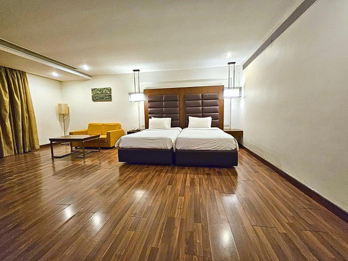 D R Utthama Nellore - Am Hotel Kollection Bagian luar foto